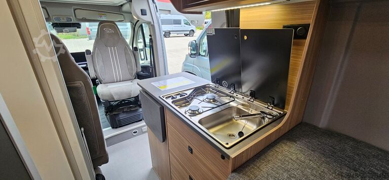 Campervan PÖSSL PÖSSL Summit Shine 600 L Elegance*Automatik*