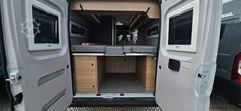 Campervan PÖSSL PÖSSL Summit Shine 600 L Elegance*Automatik*