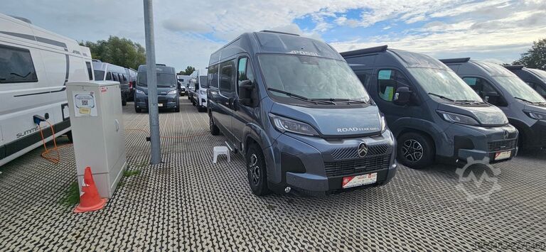 Campervan PÖSSL PÖSSL Roadstar 600 L*Längsbetten auf 6m