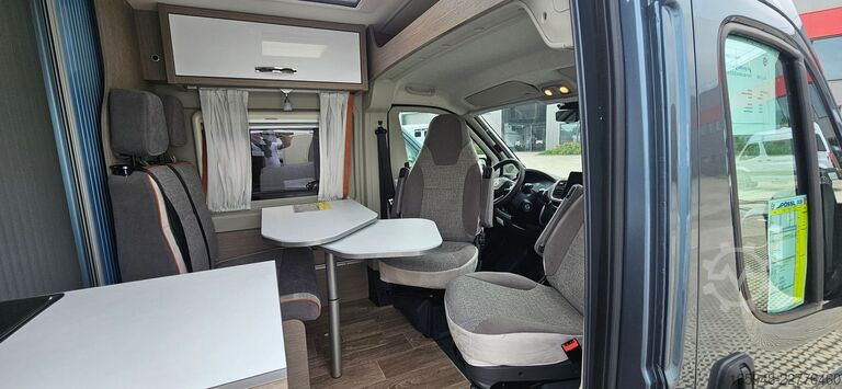 Campervan PÖSSL PÖSSL Roadstar 600 L*Längsbetten auf 6m