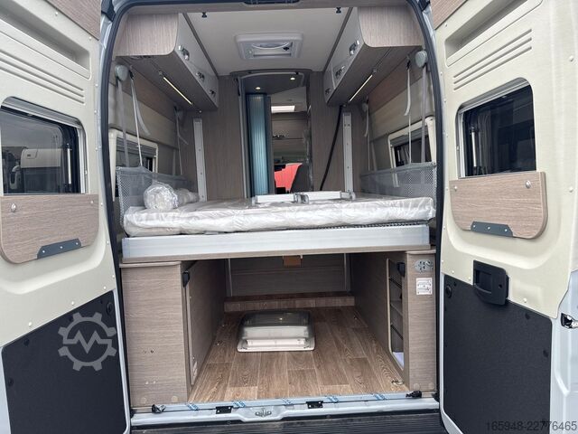 Campervan PÖSSL PÖSSL Roadcruiser Revolution*Automatik*140PS