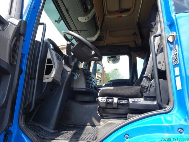 Logging truck MAN 26.510 mit KESLA 2112 Holzkran+Kabine+Greifer