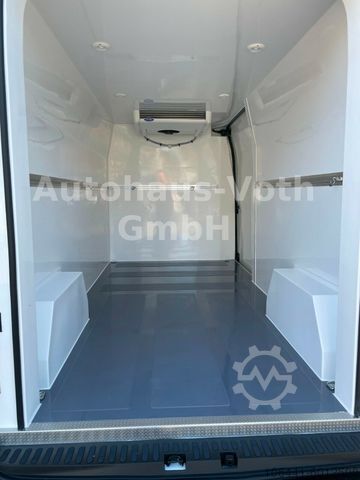 Refrigerated box wagon RENAULT Master Kühlkasten L3 / H2 Carrier Viento 300 GH