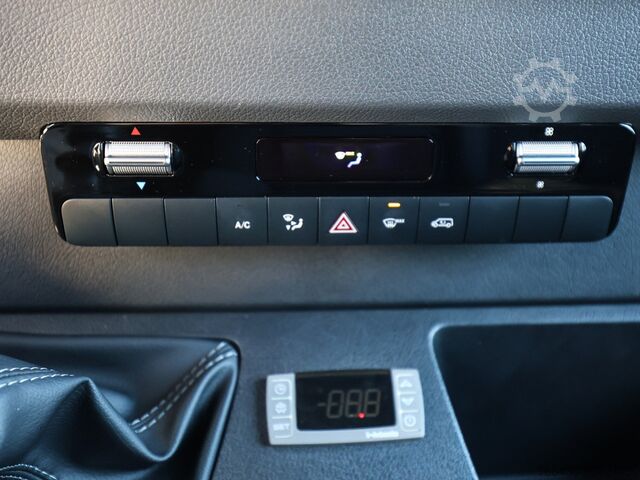 Refrigerator body van Mercedes-Benz Sprinter 317 CDI Frischdienst L2H2 Navi Kamer