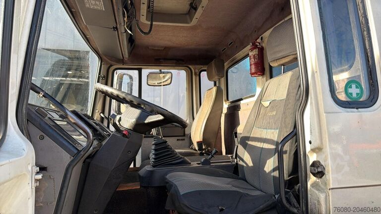3-Seiten-Kipper Volvo FL 6-18 (10 BOLTS / POMPE MANUELLE / MANUAL PUM...
