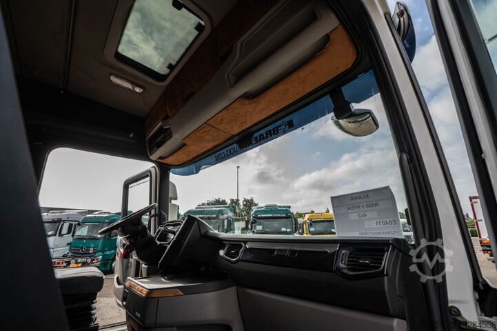 Standard tractor SCANIA R450 + KIPHYDR.