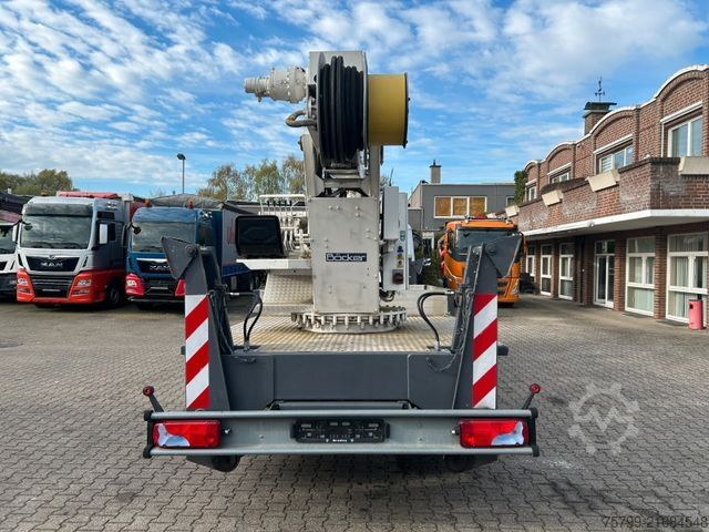 Truck-mounted crane van MERCEDES-BENZ 814 Atego mit Böcker Dachdecker Kran AK25-650
