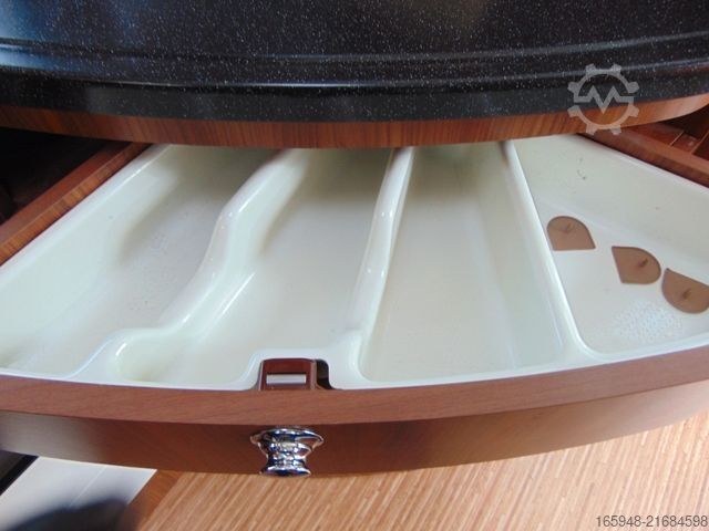 Teilintegriertes Wohnmobil ADRIA MERCEDES - POLARIS - seiner Zeit weit voraus