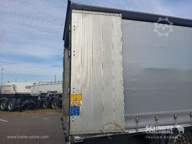 Open semitrailer with tarp Schmitz Cargobull Curtainsider Mega Getränke
