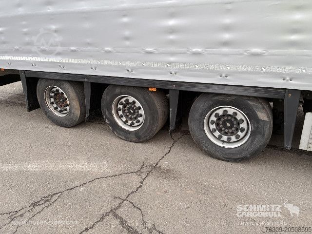 Open semitrailer with tarp Schmitz Cargobull Curtainsider Mega Getränke