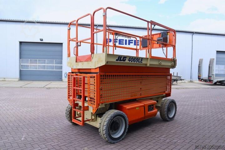 Scissor lift JLG 4069LE Electric, 14.2m Working Height, 360kg Capac