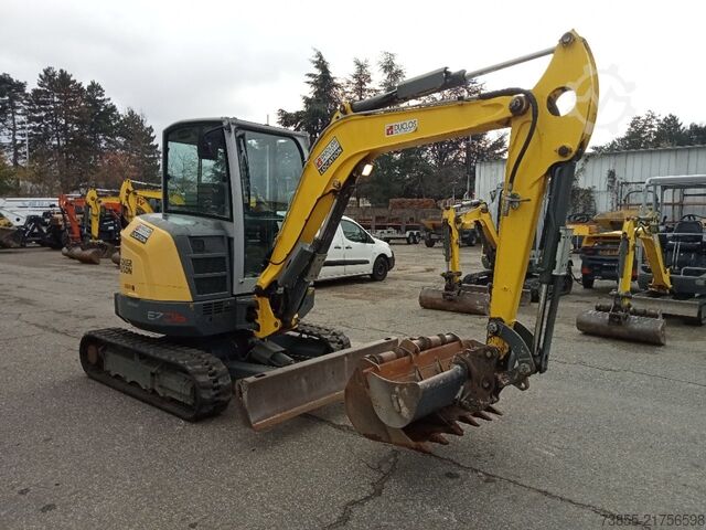 Mini Excavator  < 7t Wacker Neuson EZ36 with 3 excavator buckets