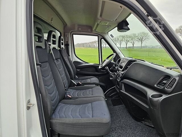 Koffer IVECO DAILY 35S18 AC 3.0 LTR EURO6