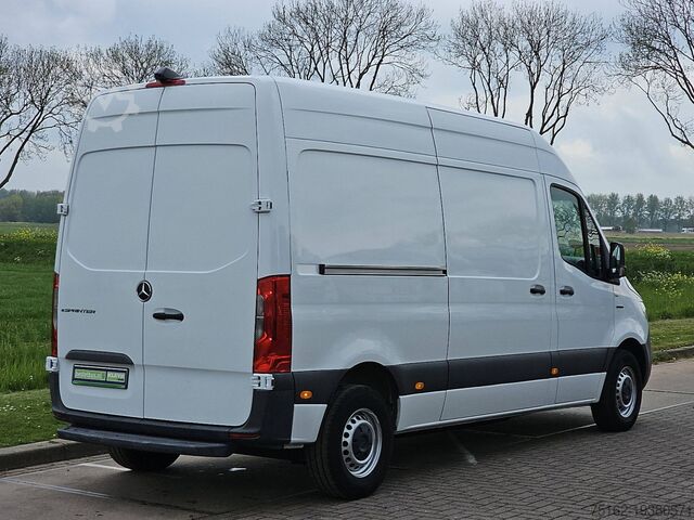 High-roof van MERCEDES-BENZ ESPRINTER L2H2 41KwH Elektrisc