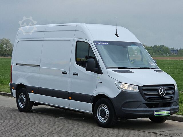 High-roof van MERCEDES-BENZ ESPRINTER L2H2 41KwH Elektrisc