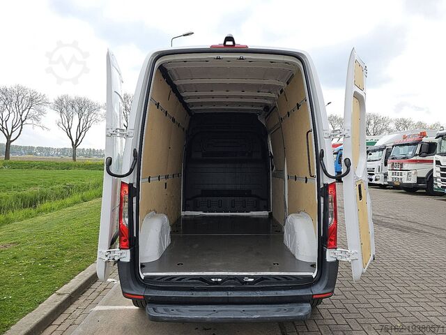 High-roof van MERCEDES-BENZ ESPRINTER L2H2 41KwH Elektrisc
