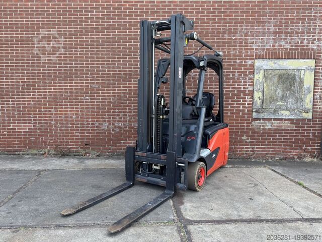 Electric 3-wheel forklift Linde E16C-02