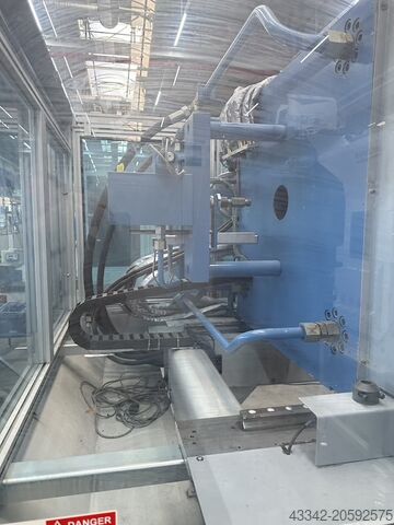 Spritzgießmaschine KraussMaffei KM300-1900C2