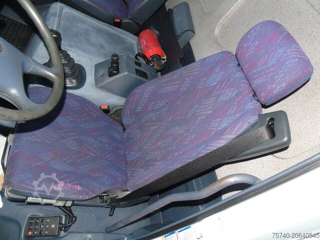 Suitcase Mercedes-Benz Atego 1218 + MANUAL + LIFT