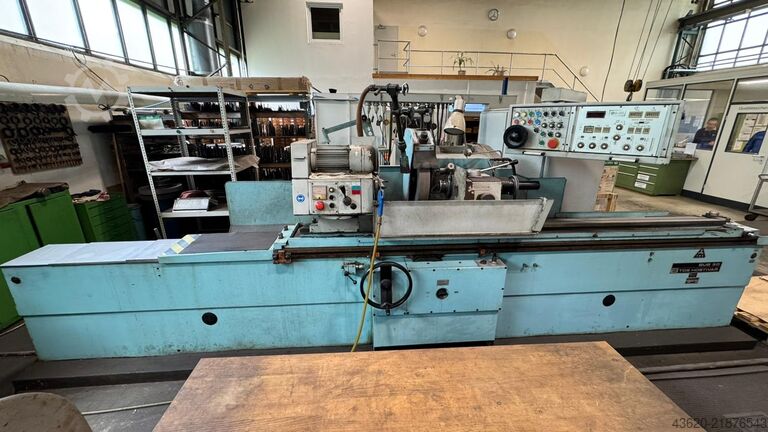 Cylindrical grinding machine TOS Prague BUB 50/2000