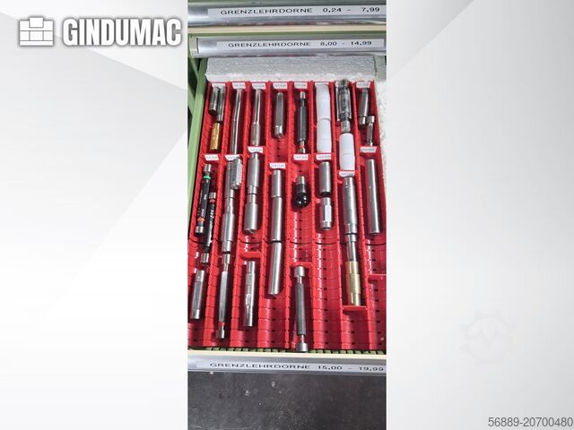 Optische Messmaschine KEYENCE IM-6025