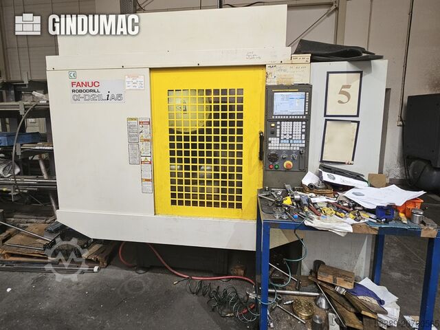 VERTIKALES BEARBEITUNGSZENTRUM FANUC Robodrill Alfa-D21LiA5