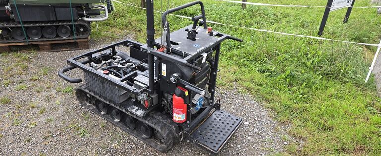 Planierraupe NIKO Raupe Hatz 1B50 T-4 Tank Stromaggregat