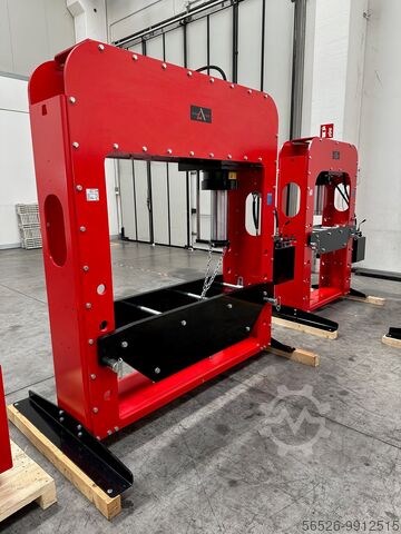 Electro-hydraulic press 150 Ton AXA PM 150/15
