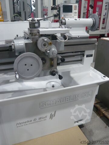 Leit-/Zugspindeldrehmaschine Schaublin 135