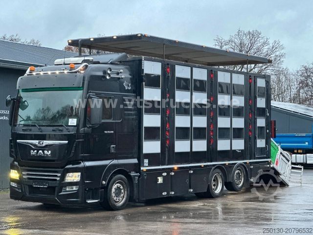 Viehtransporter LKW MAN TGX 26.500 4. Stock Menke-Janzen Viehtransporter