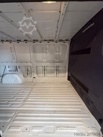 Kastenwagen MERCEDES-BENZ Sprinter Kasten L2H1 Langversion Klima Tempomat