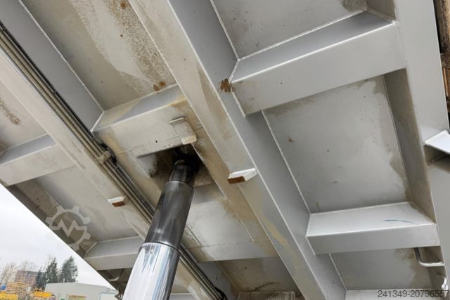 Kipper LKW SCANIA G490 10x4 2S Moser