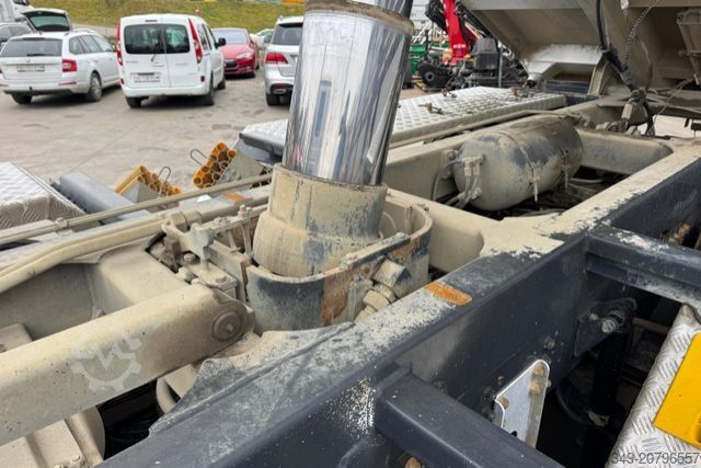 Kipper LKW SCANIA G490 10x4 2S Moser