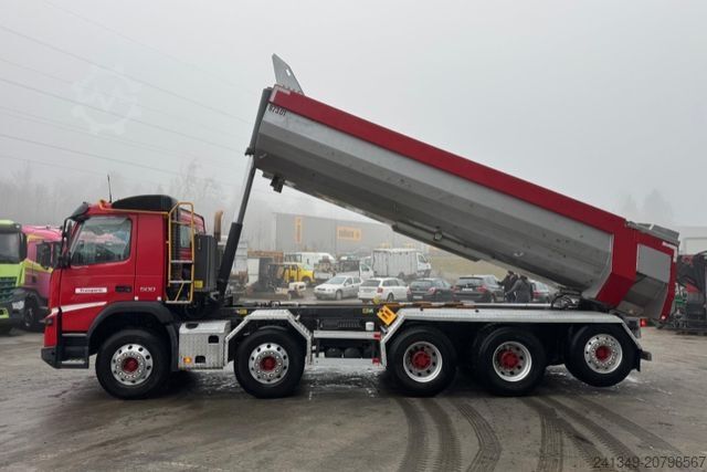 Kipper LKW VOLVO FMX-500 10x4 Rückwärtskipper