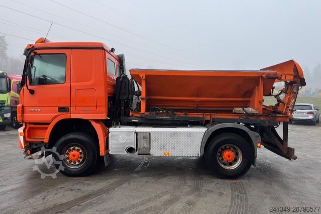 Standard SZM MERCEDES-BENZ Actros 2048 4x4 Winterdienst