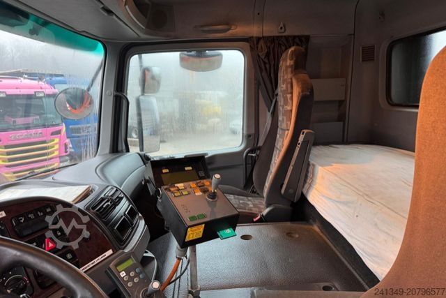 Standard SZM MERCEDES-BENZ Actros 2048 4x4 Winterdienst