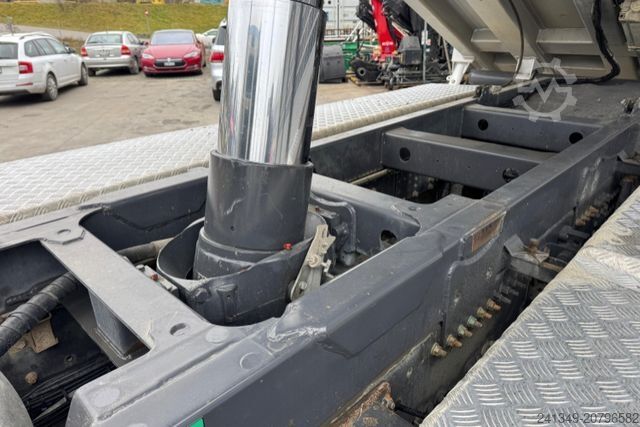 Kipper LKW RENAULT C520 10x4 2S Kipper