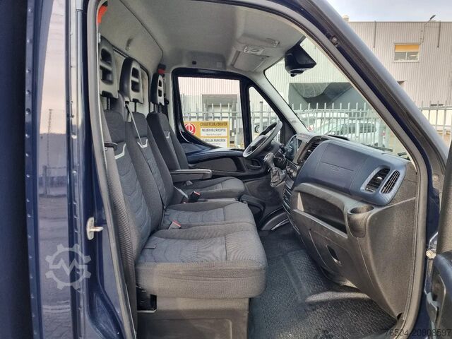 Closed box Iveco Daily 35C18 3.0D Bakwagen LBW Laadklep Euro 6 G...