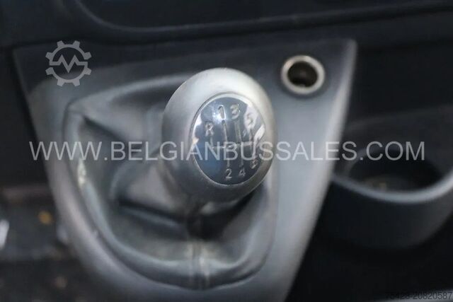 Minibus Opel Movano / 5.6m / Lift / Airco / Manual