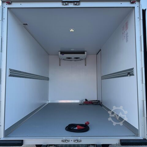 Box van Iveco Daily 35c180