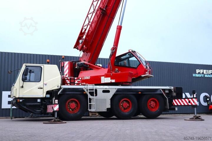 All terrain crane Grove GMK3060 Diesel, 6x6x6 Drive, 60t Capacity, 43m Mai