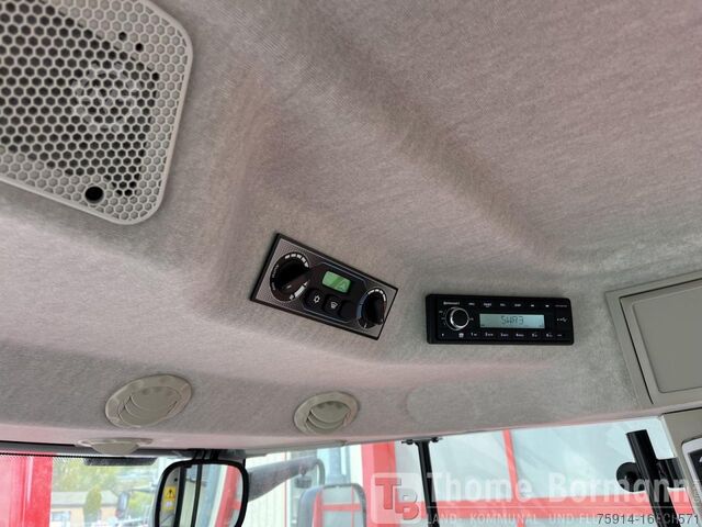 Traktor Massey Ferguson MF 6S.180 Dyna-6 Exclusive