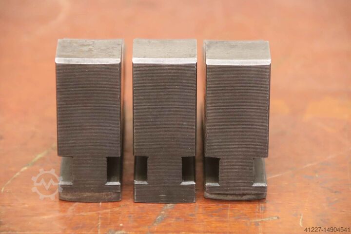 Interchangeable jaws unbekannt** Breite 27 mm
