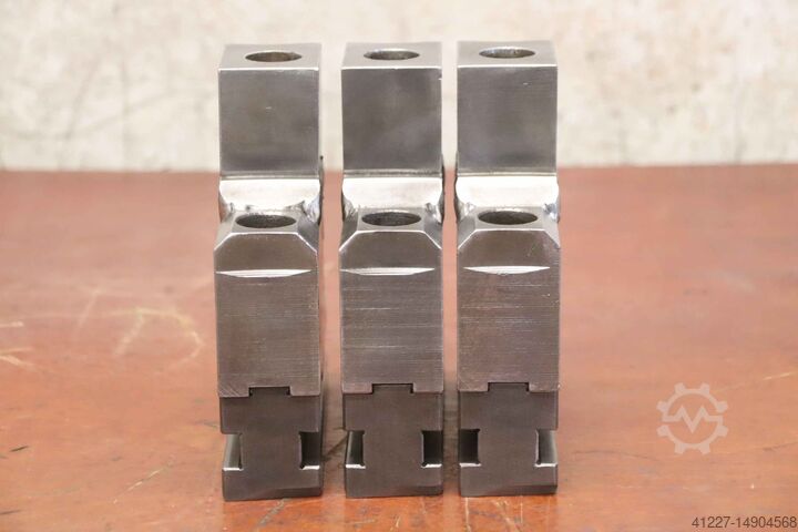 Interchangeable jaws Forkardt** Breite 45 mm schrägverzahnt