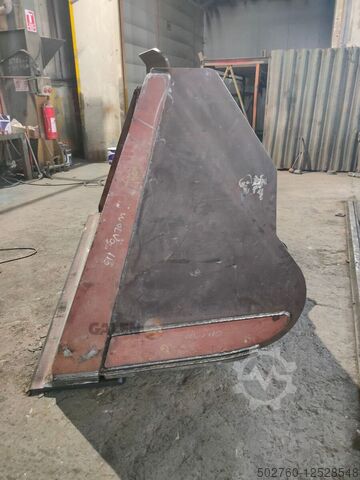 Volvo L110 General Purpose Bucket Volvo L110 General Purpose Bucket