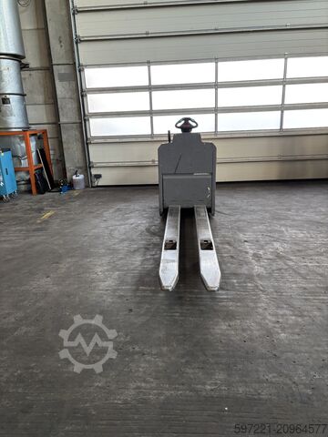 Horizontal Order Pickers Jungheinrich ECE 225