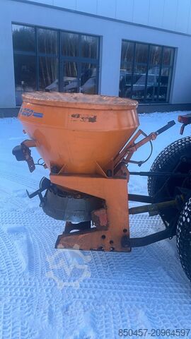 Street Sweeper ISEKI 3030a 27hp.