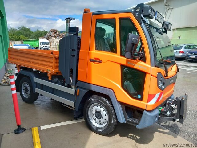 Road sweeper Hako Multicar M31