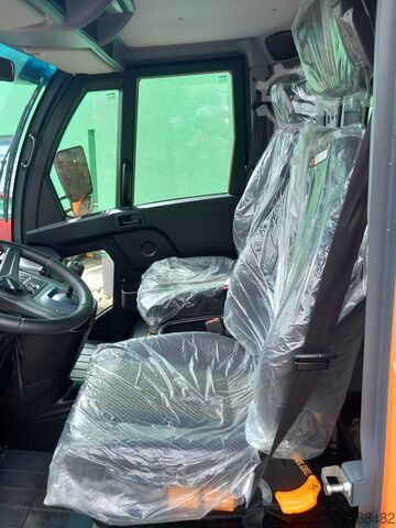 Road sweeper Hako Multicar M31