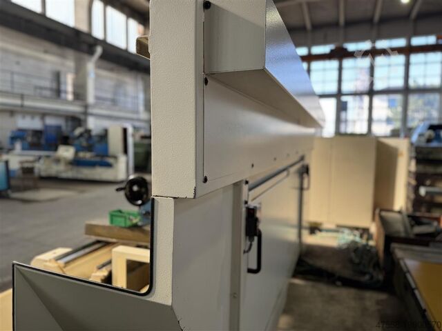 Lathe - cycle controled VDF BOEHRINGER DUS 560